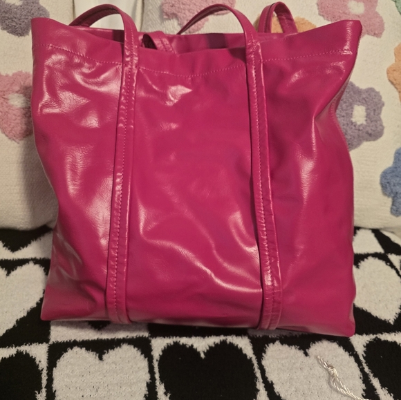 Coach Hall Tote - Picture 8 of 16